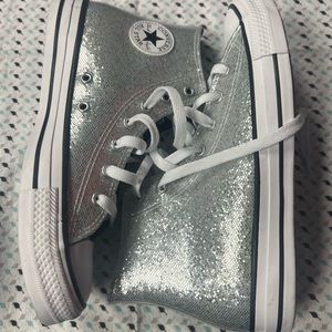 They are converse silver